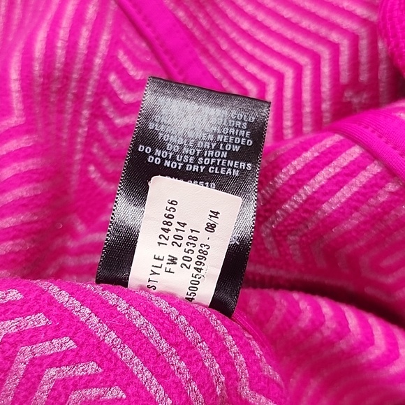 UNDER ARMOUR MAGENTA LIGHT JACKET SIZE XS - Picture 7 of 7